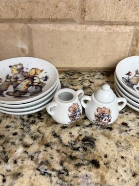 White Ceramic Mini Sugar and Creamer Set with Children Illustration